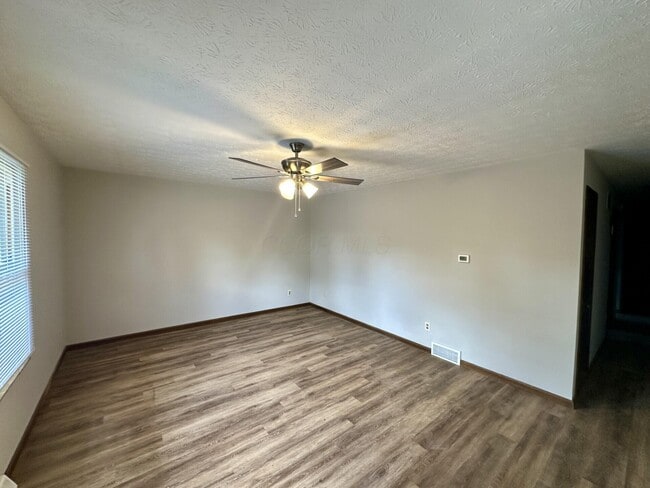 Building Photo - 1900 Hillandale Ave