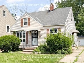 Building Photo - 16409 Cloverside Ave