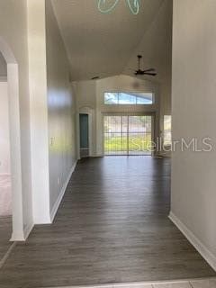 Foto del edificio - 2727 Corybrooke Ln
