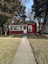 Building Photo - 1919 S Broadway St