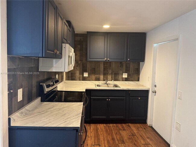 Foto del edificio - 1104 NW 64th St