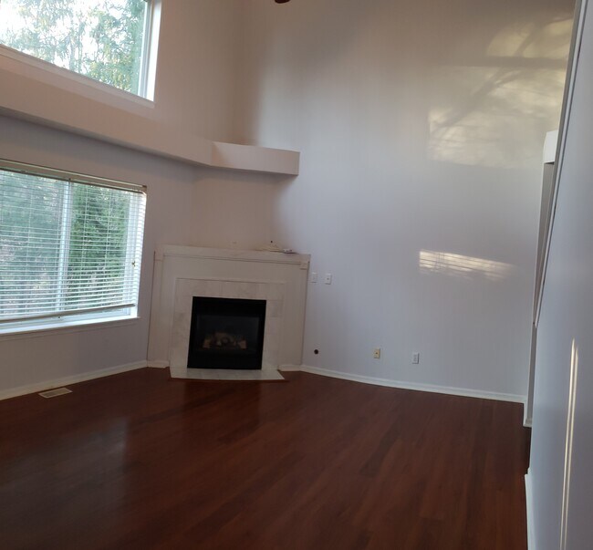 3910 Old Elm Dr SE Unit 0, Kentwood, MI 49512 Condo for Rent in