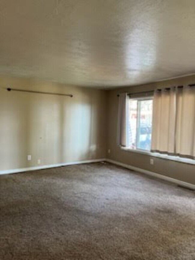 1497 N 1075 W Unit 2, Ogden, UT 84404 Condo for Rent in Ogden, UT