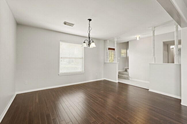 Foto del edificio - 10226 Rothbury St