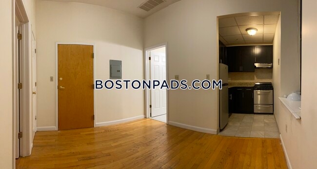Building Photo - 81 Essex St