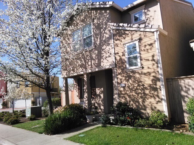 Building Photo - 3112 Eades Way