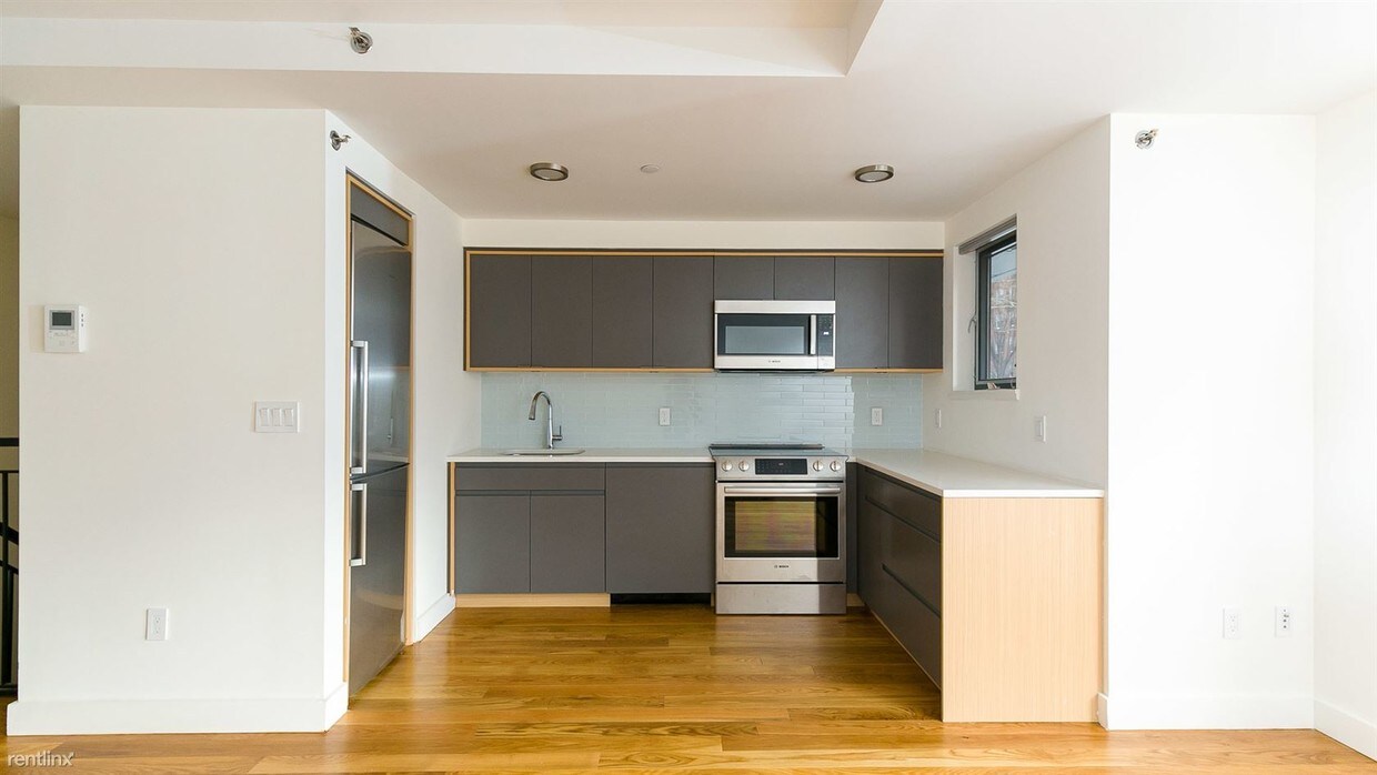 Foto principal - 111 Clarkson Ave