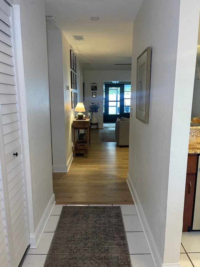 Building Photo - 7360 Ulmerton Rd