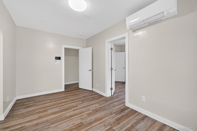 Foto del edificio - 303 Main St