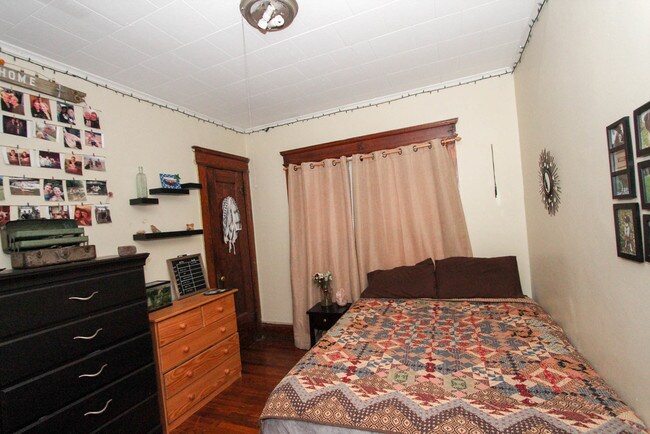 Foto del edificio - 129 Victoria Pl