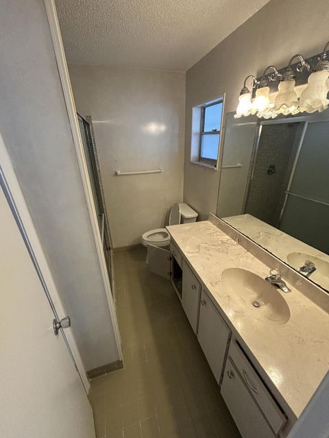 Foto del edificio - 2013 Vastine Dr