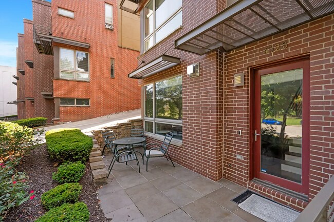 Foto del edificio - 4528 Mill Creek Pkwy