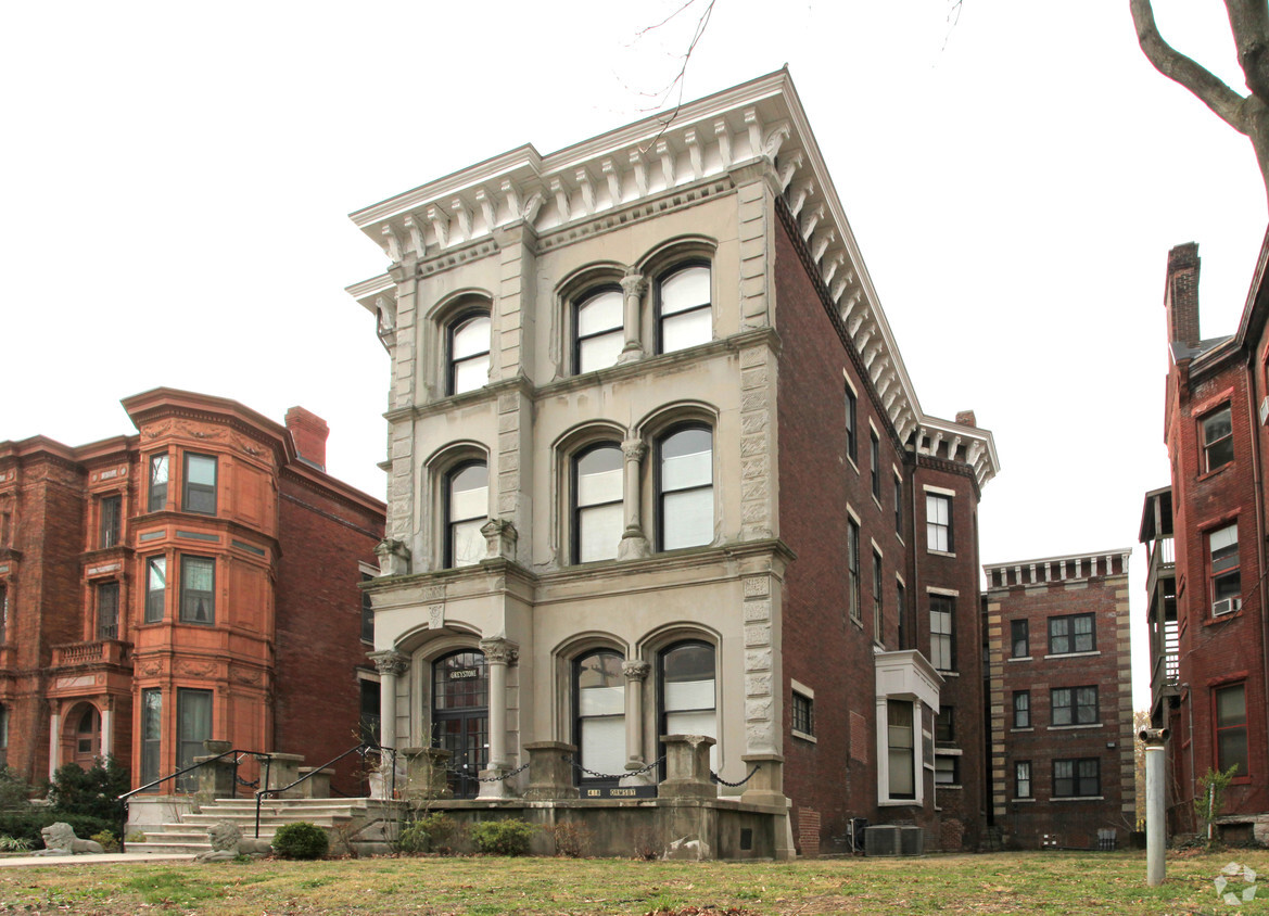 Fachada del edificio - Greystone