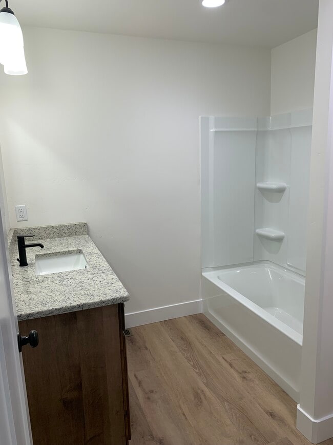 Building Photo - 1723 Dollys Way