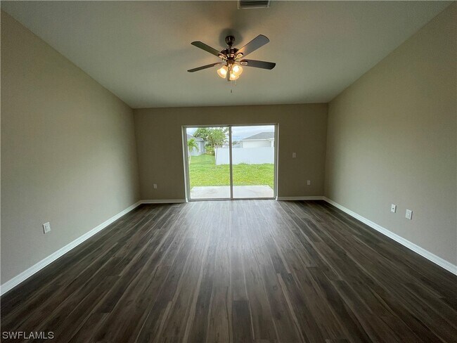 Foto del edificio - 2132 NW 7th Ave