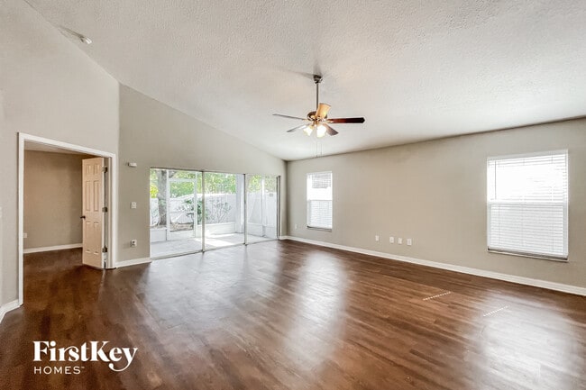 Building Photo - 2162 Brandon Park Cir