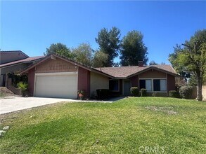 Building Photo - 1123 Cleghorn Dr
