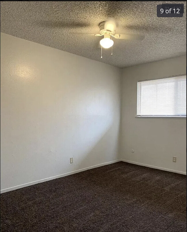 Foto del edificio - 4421 E Hedges Ave