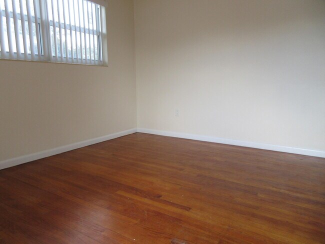 Foto del edificio - 1238 17th Ave N
