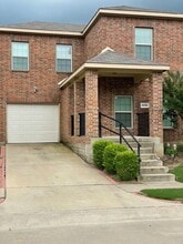 Building Photo - 2256 Abbey Ln