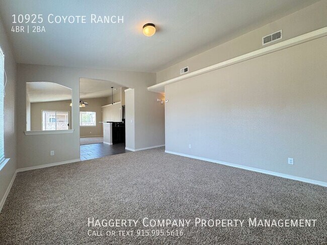 Foto del edificio - 10925 Coyote Ranch Ln
