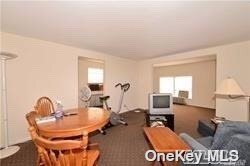 Foto del edificio - 20 Bryant Ave