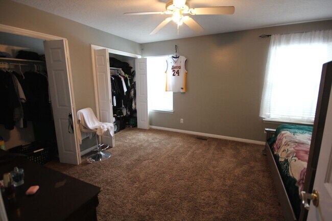 Building Photo - 3 Bedroom Townhome in Provo's Westside
