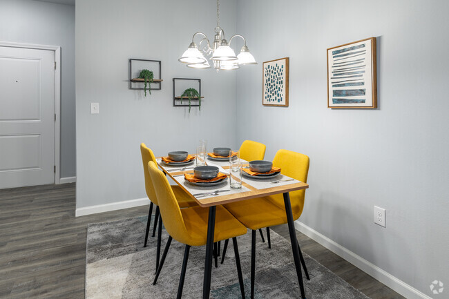 2BR, 2BA - 1135SF Dining Room - The Commons Apartments