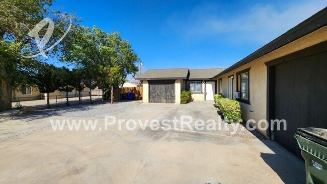 Building Photo - 13261 Mohawk Rd