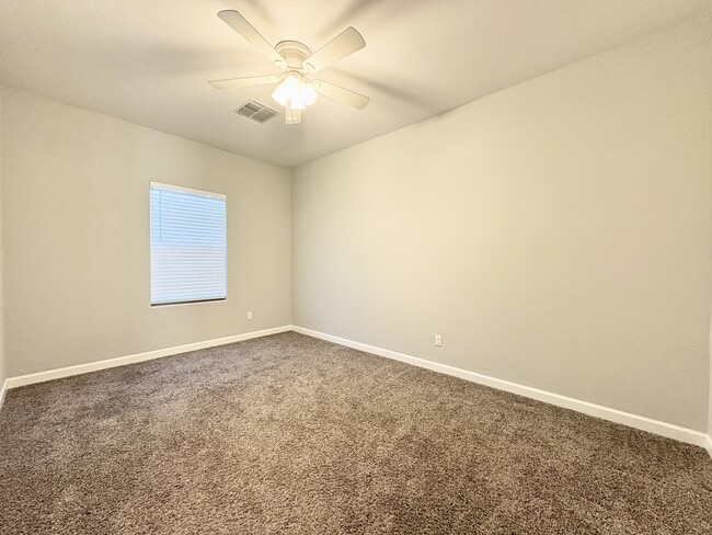 Building Photo - 9383 W Desert Bighorn Trail