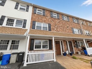 Building Photo - 561 W Marshall St