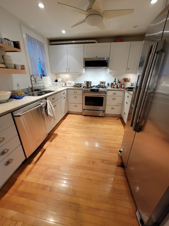 Foto principal - 585 Franklin St