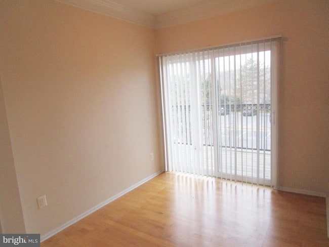 Building Photo - 1530 Spring Gate Dr.