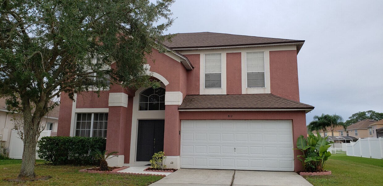 Foto principal - 812 Jade Forest Ave