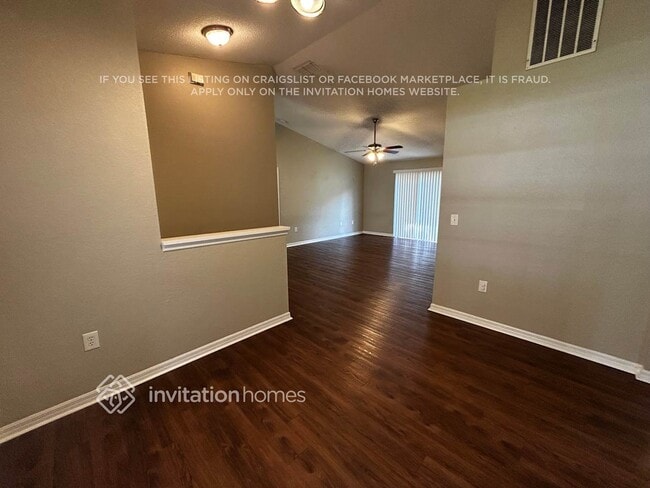 Building Photo - 3424 Diamond Terrace