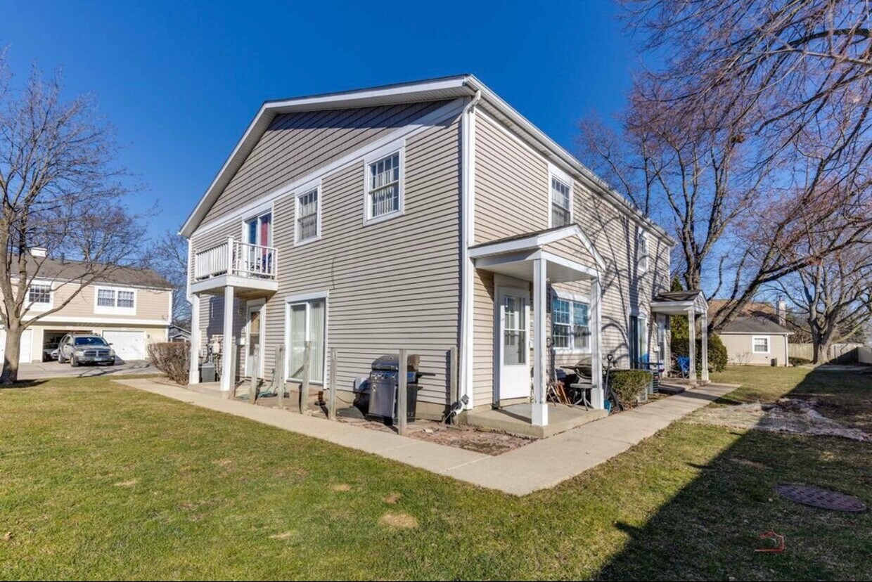 1213 Cypress Dr, Wheeling, IL 60090 Townhome Rentals in Wheeling IL