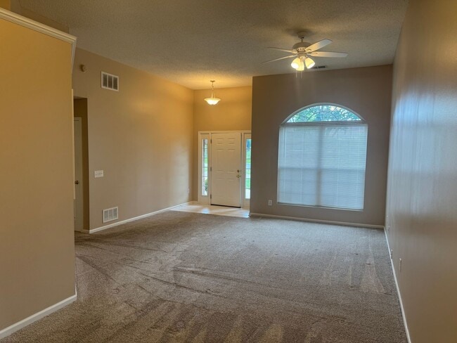 Building Photo - 12201 Walden View