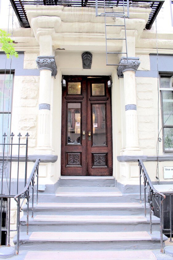 Primary Photo - 249 West 21st Street