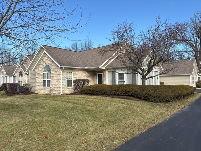 Building Photo - 388 Park Woods Ln