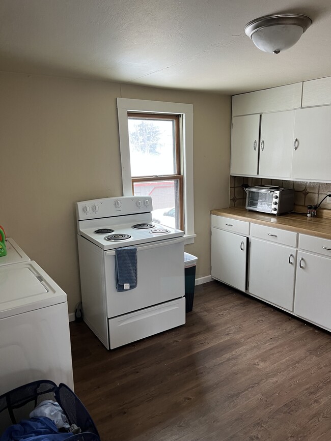 Cocina - 203 S Whiton St