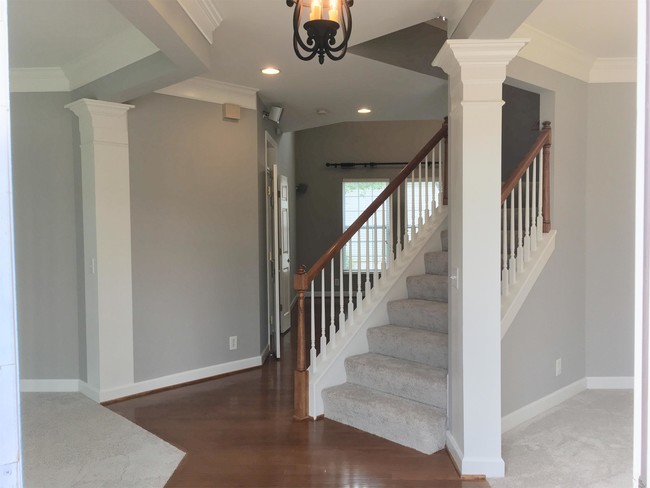 Building Photo - 308 Larkspur Cove
