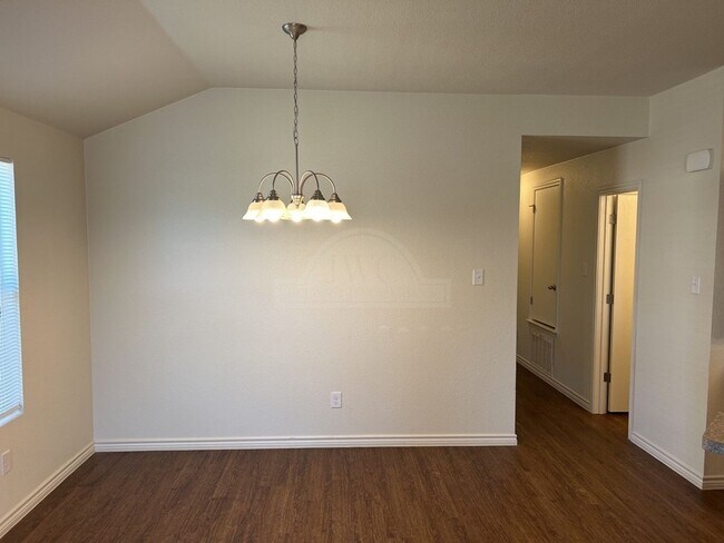 Building Photo - 1501 Justin Lp