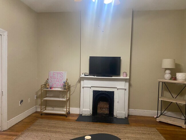 Foto del edificio - 317 S Pine St