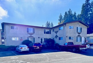 Building Photo - 3033 NE 140th St
