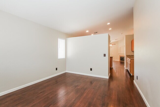 Foto del edificio - 9008 Crooked Shell Ave