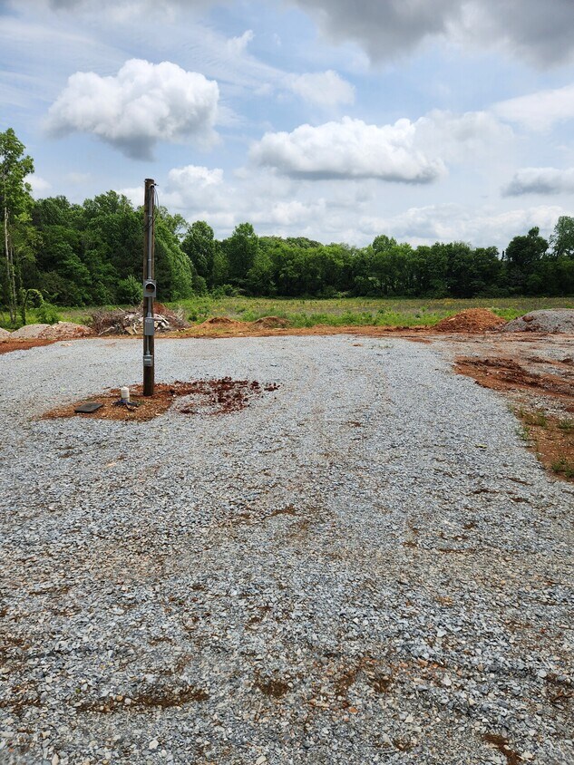 Building Photo - 26098 Green Acres Way