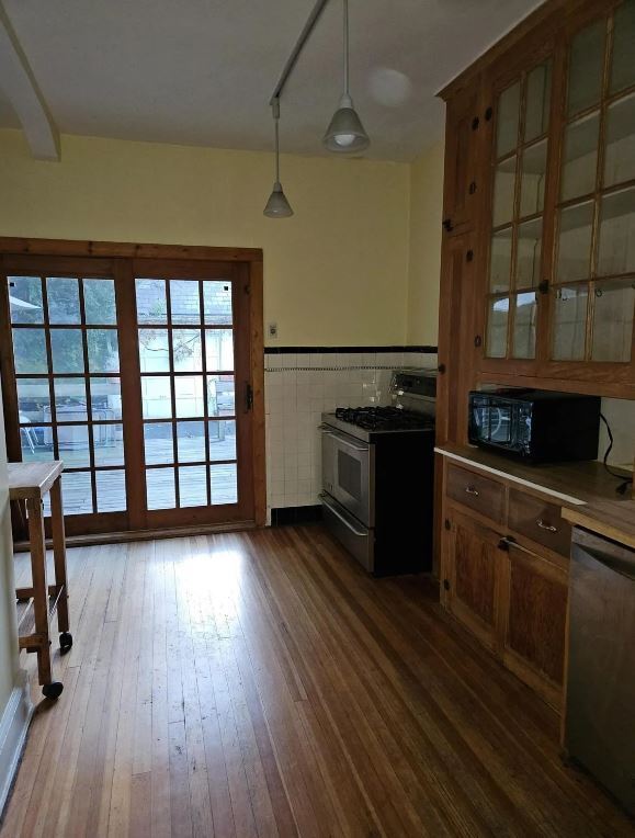 Kitchen Area - 8314 Chevy Chase St