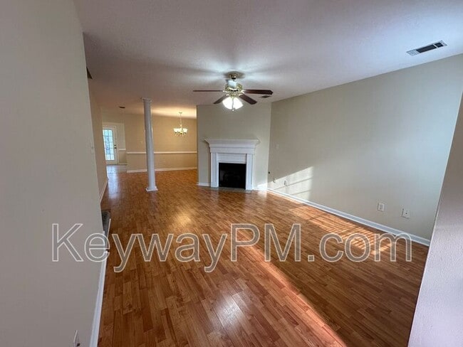 Building Photo - 2064 Summerton Cir