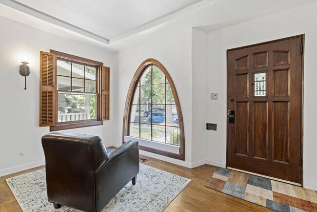Foto del edificio - (POOL!) 3 bed/2 bath - 1935 Spanish Coloni...