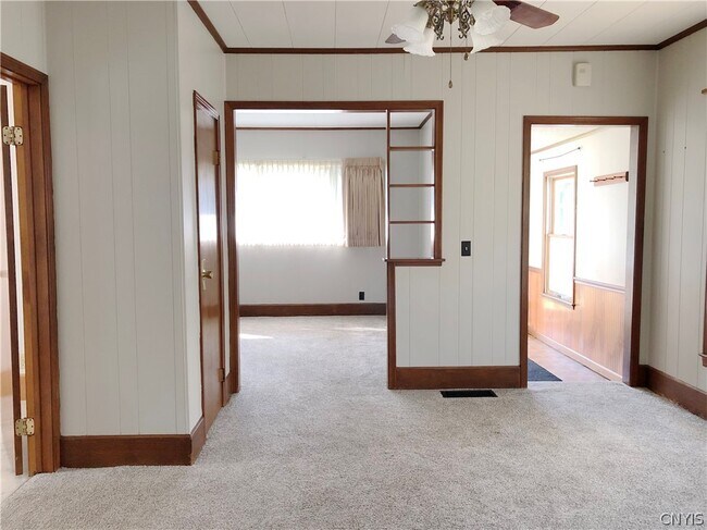 Foto del edificio - 708 Schuyler St